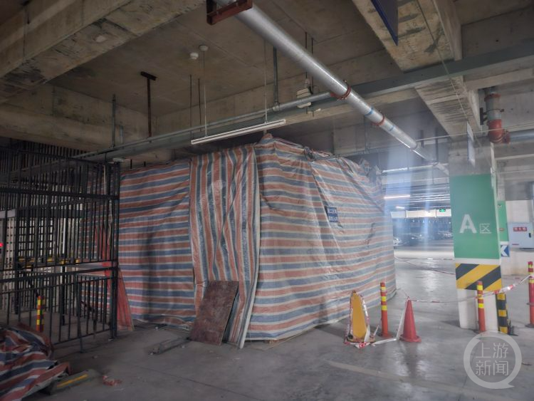 成都小区承重柱不达标拆除事件，背景揭秘与影响分析