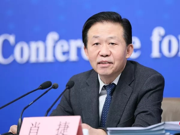 财政部部长对当前经济财政形势的深入分析，信心保证与策略阐述