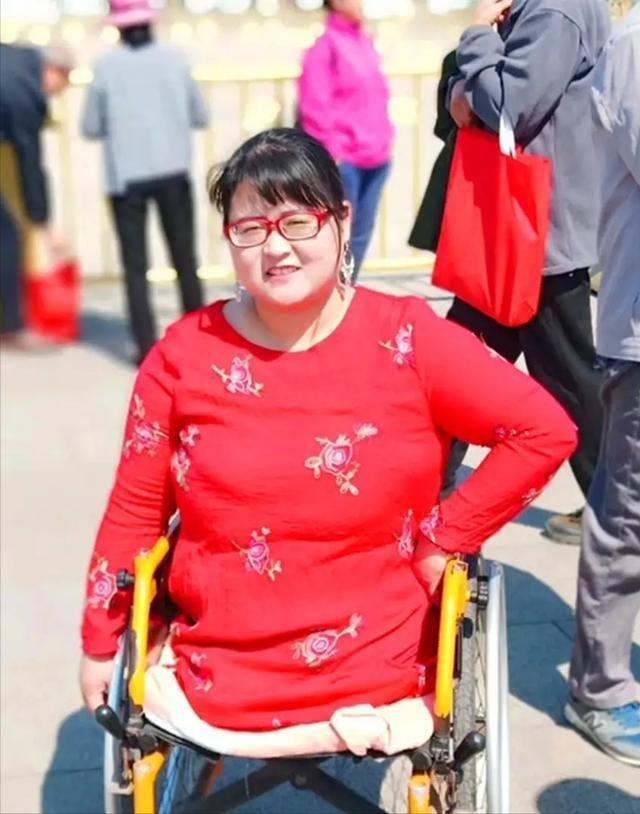 湖北双胞胎宝妈获7万余元奖励，背后的意义与争议热议不绝