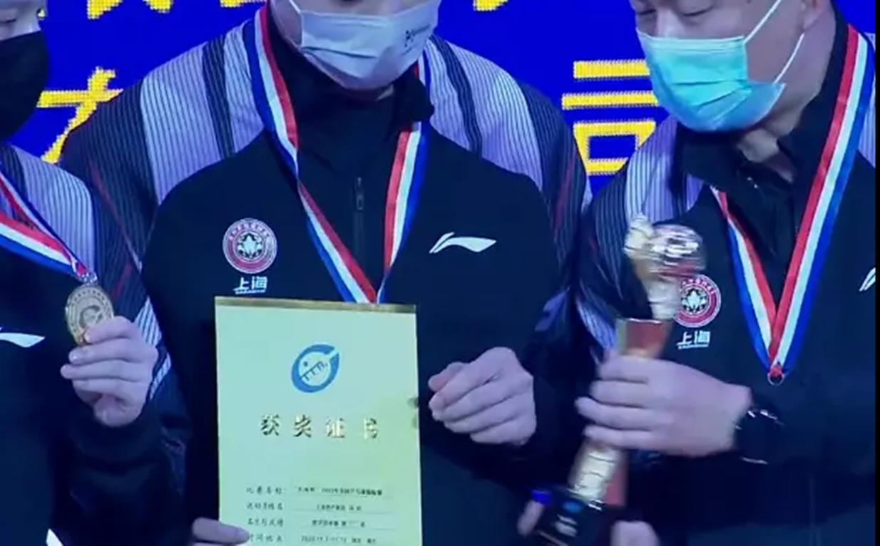 樊振东与许昕男团比赛搭档