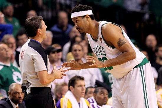 NBA神射手丹尼格林宣布退役，荣耀与争议共存的时代落幕