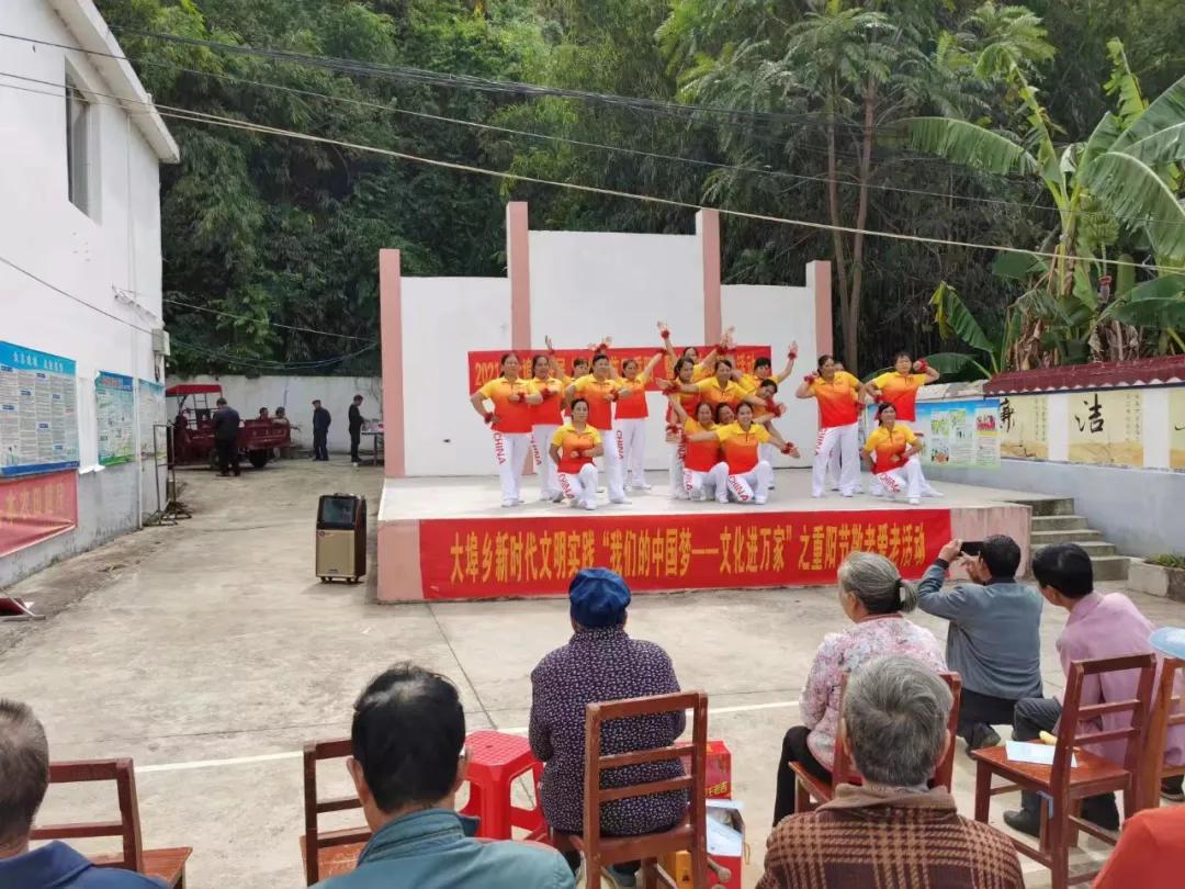 关爱老人，重阳节之外的无尽关怀
