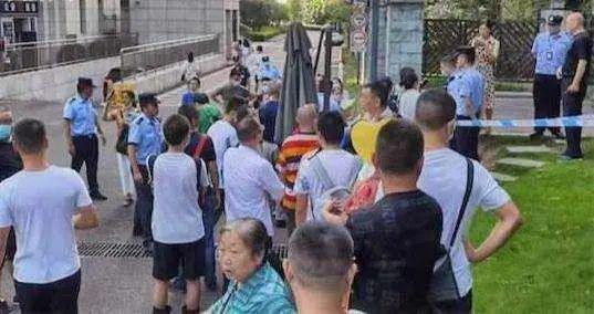 重庆葬礼最新，小巷中的独特告别仪式