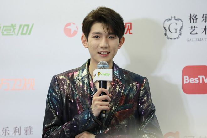 陈铭章导演最新微博分享，励志之旅的自信与成长之歌
