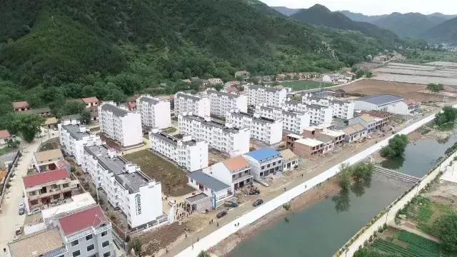 最新全面脱贫攻坚，自信成就梦想，变化带来希望的新篇章