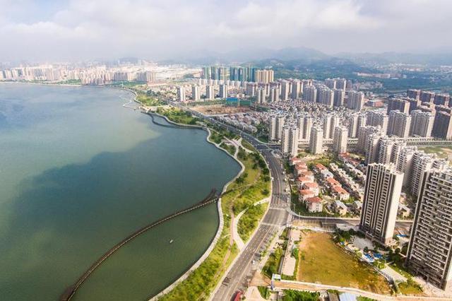 汕尾市最新动态，城市变迁与内心力量的展现