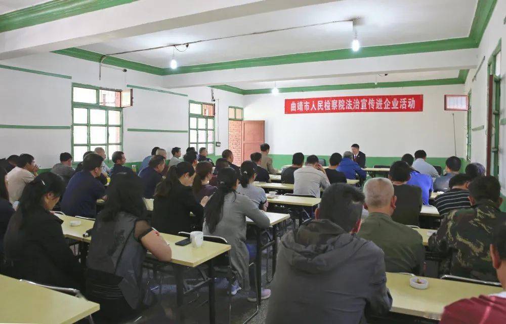 四平青年最新电影，城市温情故事