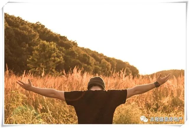 管轶最新探秘之旅，自然美景中寻找内心平和与喜悦