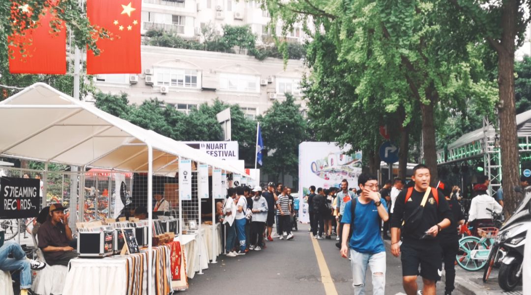 富阳疫情下的隐秘小巷宝藏，特色小店的独特故事