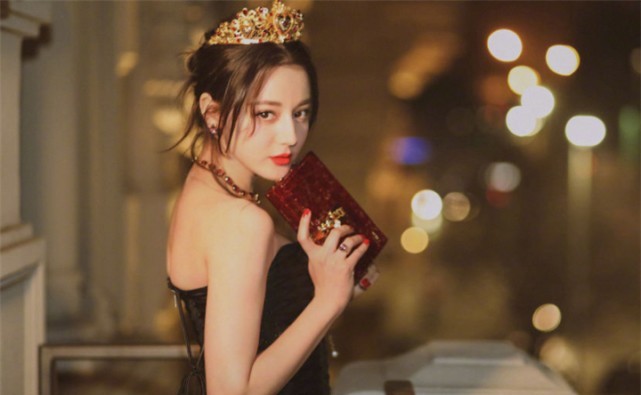 迪丽热巴最新写真及拍摄步骤指南