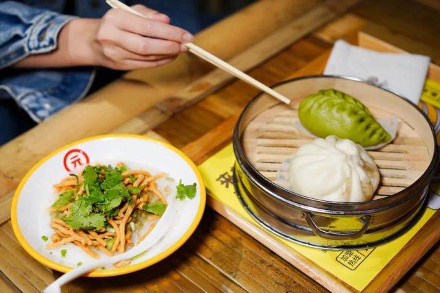 贵南高铁最新动态及小巷独特风味探寻