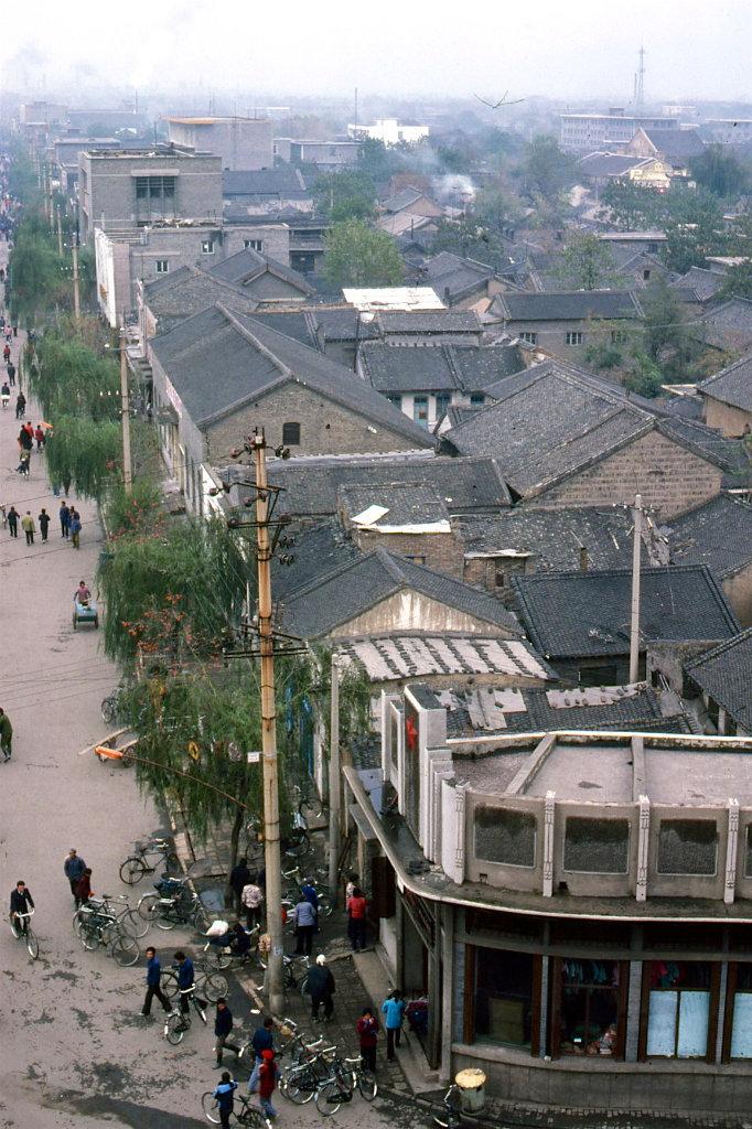 最新党政知识引领下的心灵探索之旅，自然美景与内心平静的追寻