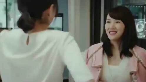 色老板彩色日常，友情乐趣与温馨陪伴的温馨故事