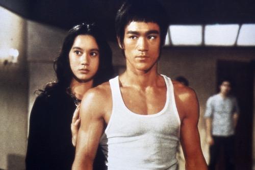 007最新电影，学习变化，自信塑造未来
