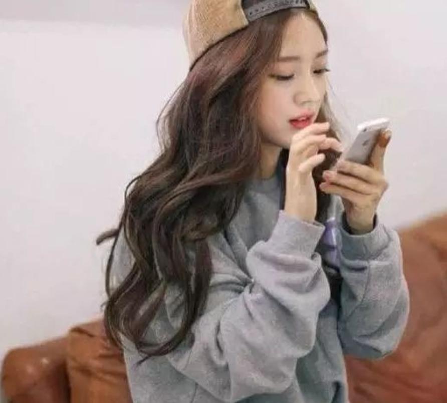 最新长发发型大赏，绝美造型引领时尚潮流